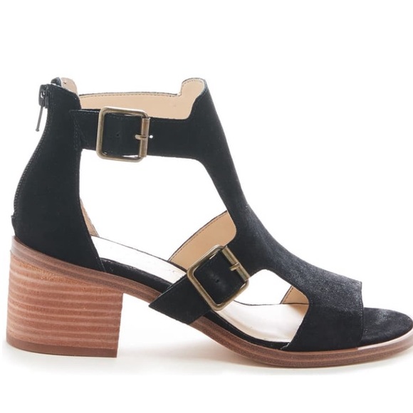 Tonni Buckle Shield Sandal
SOLE SOCIETY - Picture 2 of 16